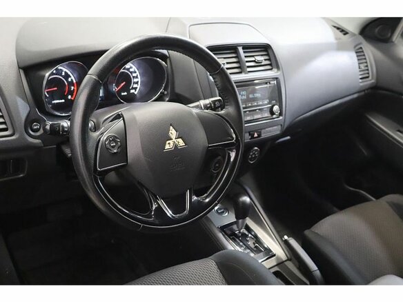 2018 Mitsubishi ASX I Рестайлинг 2, белый, 1496000 рублей - вид 5