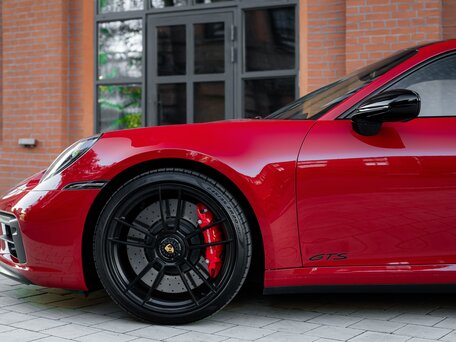 2022 Porsche 911 Carrera 4 GTS VIII (992), красный, 17490000 рублей, вид 4