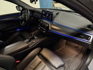2020 BMW 5 серии 530i xDrive VII (G30/G31/G38) Рестайлинг, серый, 5400000 рублей, вид 5