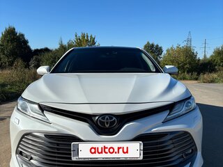 2020 Toyota Camry VIII (XV70), белый, 3395000 рублей, вид 2