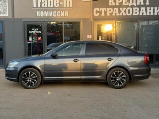 2010 Skoda Octavia II (A5) Рестайлинг, серый, 680000 рублей, вид 5
