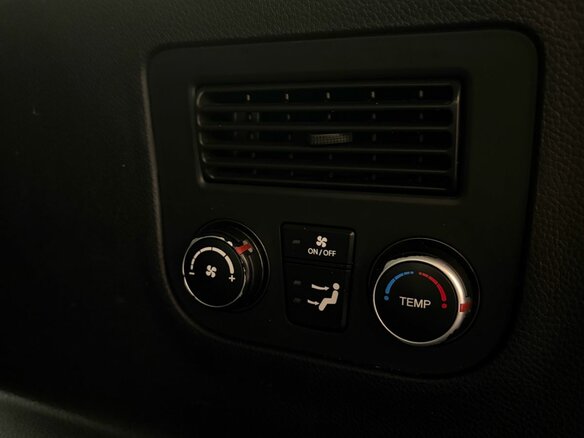 2013 Hyundai Santa Fe Grand III, серый, 1650000 рублей - вид 26