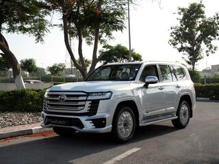 2026 Toyota Land Cruiser 300 Series, серебристый, 15700206 рублей, вид 1