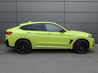 2022 BMW X4 M Competition I (F98) Рестайлинг, жёлтый, 7690000 рублей, вид 3
