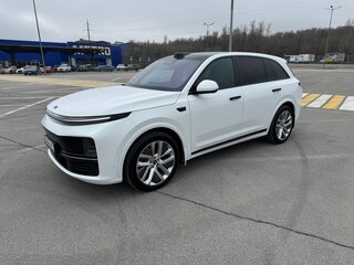 2024 Li Auto (Lixiang) L7 52.3 kWh I Рестайлинг, белый, 6500000 рублей, вид 1