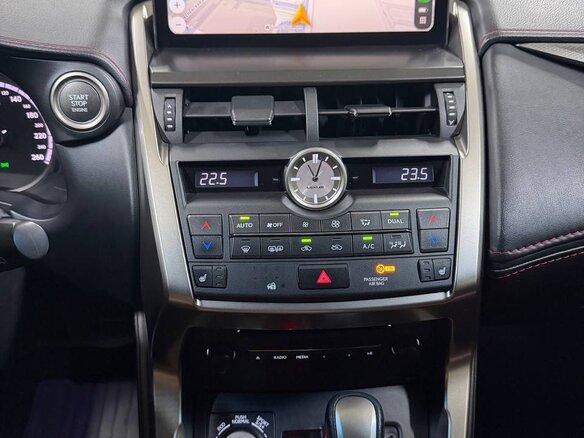 2016 Lexus NX 200t I, серый, 3000000 рублей - вид 14