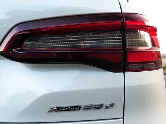 2020 BMW X5 25d IV (G05/G18), белый, 5300000 рублей - вид 6