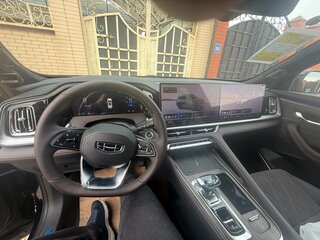 2025 Geely Monjaro I Рестайлинг, чёрный, 4050000 рублей, вид 4