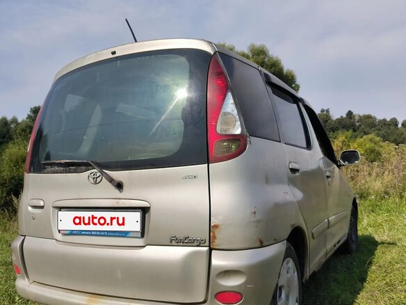 2004 Toyota FunCargo, золотистый - вид 5