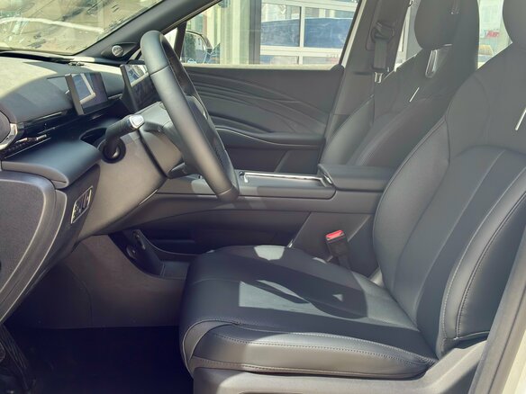 2026 Omoda C7, белый, 3499000 рублей - вид 6