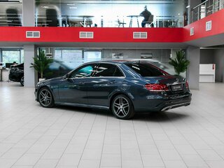 2014 Mercedes-Benz E-Класс 200 IV (W212, S212, C207) Рестайлинг, серый, 1890000 рублей, вид 4