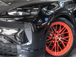2026 Porsche Cayenne S Electric Coupé IV, чёрный, 23870404 рублей, вид 3