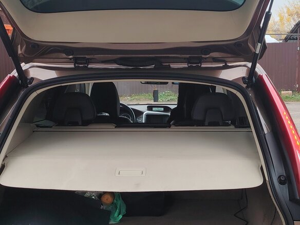 2010 Volvo XC60 I, жёлтый, 950000 рублей - вид 6