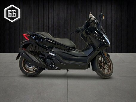 2026 Honda Forza, чёрный, 950000 рублей, вид 1