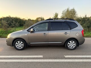 2009 Kia Carens II (UN), серый, 535000 рублей, вид 2