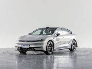 2026 Changan Qiyuan A06 51.48 kWh, серебристый, 2950000 рублей, вид 1