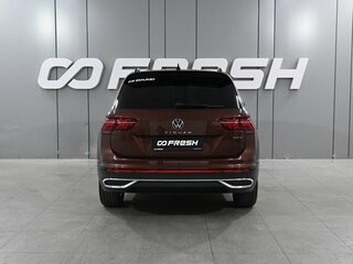 2021 Volkswagen Tiguan II Рестайлинг, коричневый, 2899000 рублей, вид 4