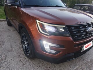 2015 Ford Explorer V Рестайлинг, коричневый, 2150000 рублей, вид 5