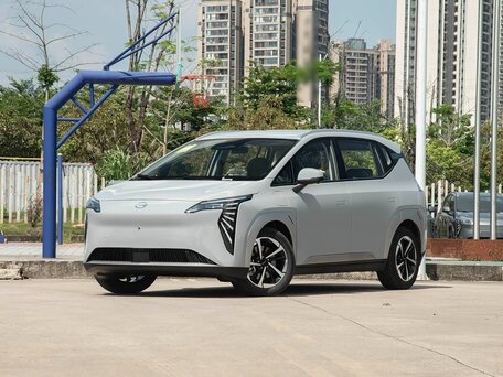2026 Aion Y Plus 58.9 kWh, белый, 2308011 рублей, вид 1