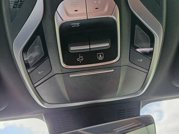 2024 Geely Coolray (Binyue Cool) I Рестайлинг, белый, 2000000 рублей - вид 18