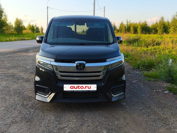 2019 Honda Stepwgn Spada V Рестайлинг, чёрный - вид 2