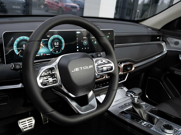 2026 Jetour X70+ I Рестайлинг, чёрный, 3099000 рублей - вид 10