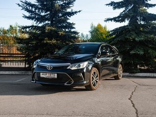 2015 Toyota Camry VII (XV50) Рестайлинг, чёрный, 1870000 рублей, вид 3