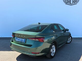2020 Skoda Octavia IV (A8), зелёный, 1350000 рублей, вид 2
