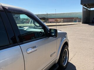 2008 Ford Explorer IV, серебристый, 900000 рублей, вид 4