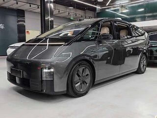 2025 Li Auto (Lixiang) Mega I, серый, 10234055 рублей, вид 1