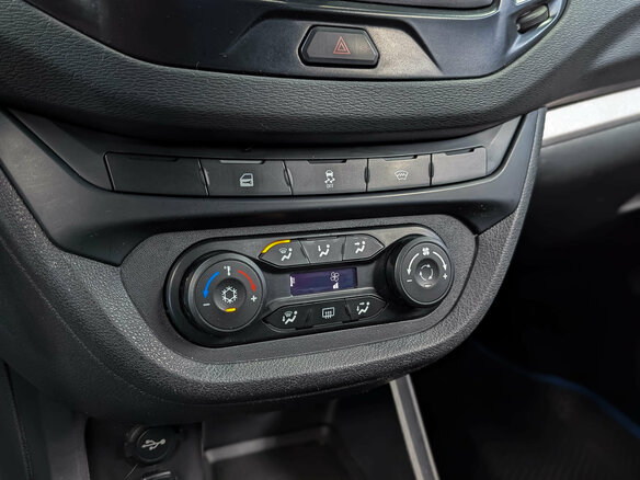 2020 Lada (ВАЗ) Vesta SW I, белый, 1030000 рублей - вид 20
