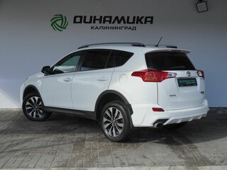 2015 Toyota RAV4 IV (XA40), белый, 1790000 рублей, вид 3