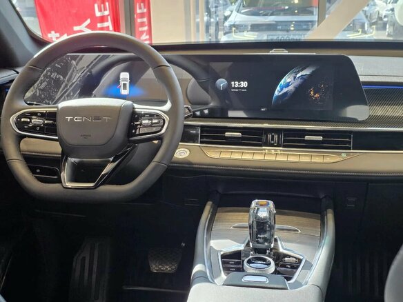 2026 Tenet T7, чёрный, 2757150 рублей - вид 13