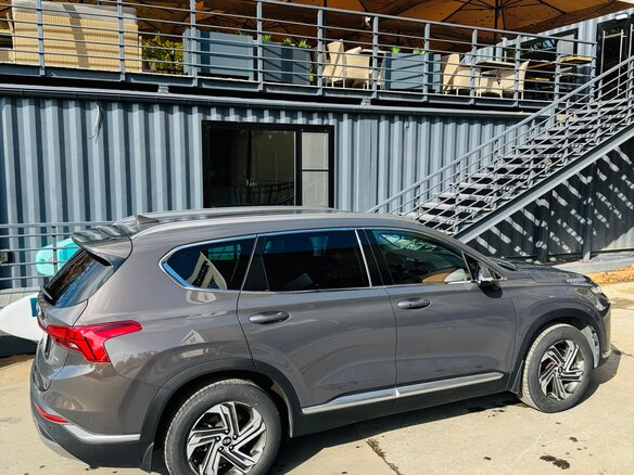 2021 Hyundai Santa Fe IV Рестайлинг, коричневый, 3950000 рублей - вид 4