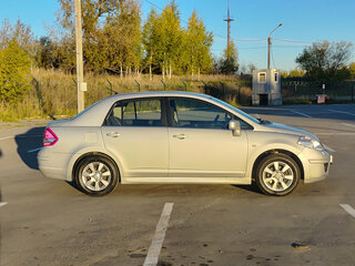 2010 Nissan Tiida I Рестайлинг, серебристый, 707000 рублей, вид 4