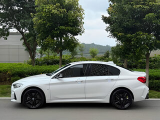 2023 BMW 1 серии 120i III (F52) Рестайлинг, белый, 1850000 рублей, вид 4
