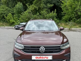2021 Volkswagen Tiguan II Рестайлинг, коричневый, 2500000 рублей, вид 1