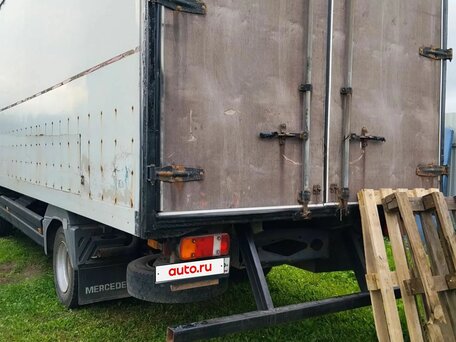 2003 Mercedes-Benz Atego, белый, 1350000 рублей, вид 4