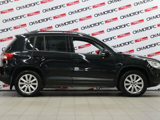 2010 Volkswagen Tiguan I, чёрный, 1015170 рублей, вид 3