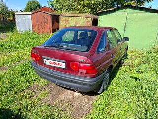 1993 Ford Escort V Рестайлинг 1, красный, 82000 рублей, вид 5