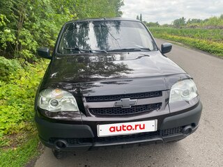 2011 Chevrolet Niva I Рестайлинг, коричневый, 340000 рублей, вид 1