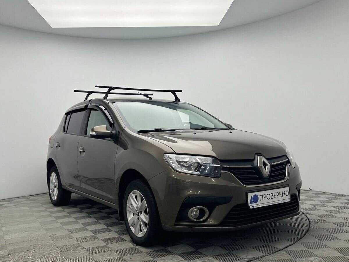 Открыть фотографии: Renault Sandero II Рестайлинг