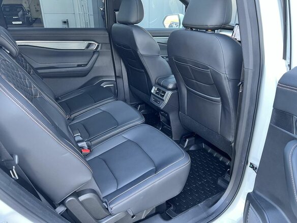 2026 Geely Okavango I Рестайлинг, белый, 4085990 рублей - вид 8