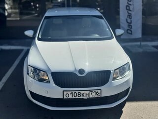 2017 Skoda Octavia III (A7) Рестайлинг, белый, 1360000 рублей, вид 2