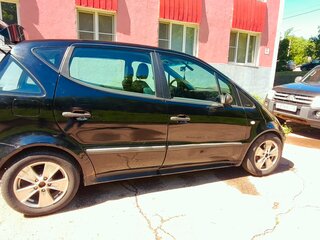 2002 Mercedes-Benz A-Класс 140 I (W168) Рестайлинг, чёрный, 260000 рублей, вид 2