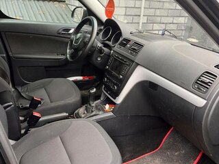 2012 Skoda Yeti I, чёрный, 560000 рублей, вид 5
