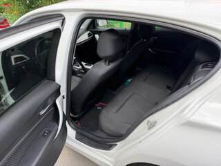 2013 BMW 1 серии 116i II (F20/F21), белый, 930000 рублей, вид 5