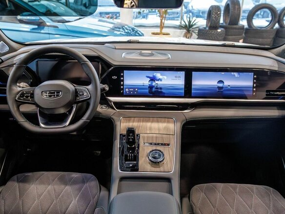 2026 Geely Monjaro I Рестайлинг, белый, 4954990 рублей - вид 14