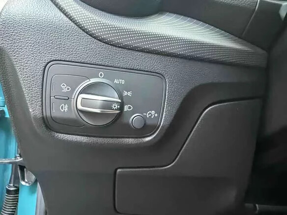 2023 Audi Q2 L 35 TFSI I Рестайлинг, зелёный, 1690000 рублей - вид 14