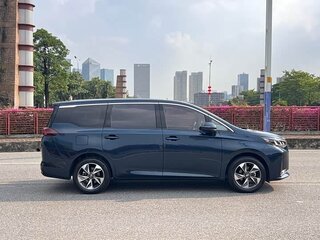 2023 GAC Trumpchi M6 Pro, синий, 1285000 рублей, вид 4